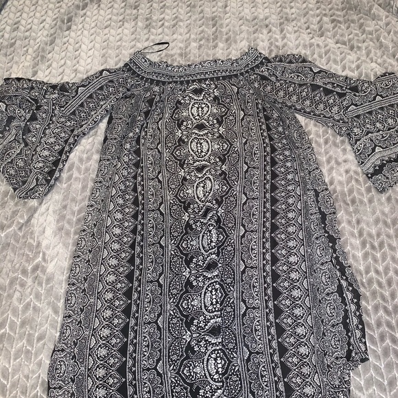 Dress - Picture 1 of 2